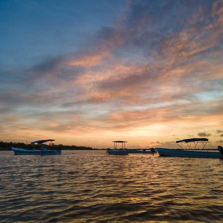 Xtambaa Cabins & Spa Only Adults Эль-Куйо Экстерьер фото